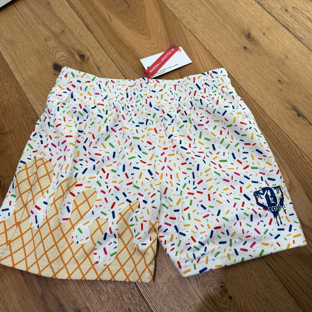 Baseball Lifestyle youth XL vanilla ice cream shorts NWT